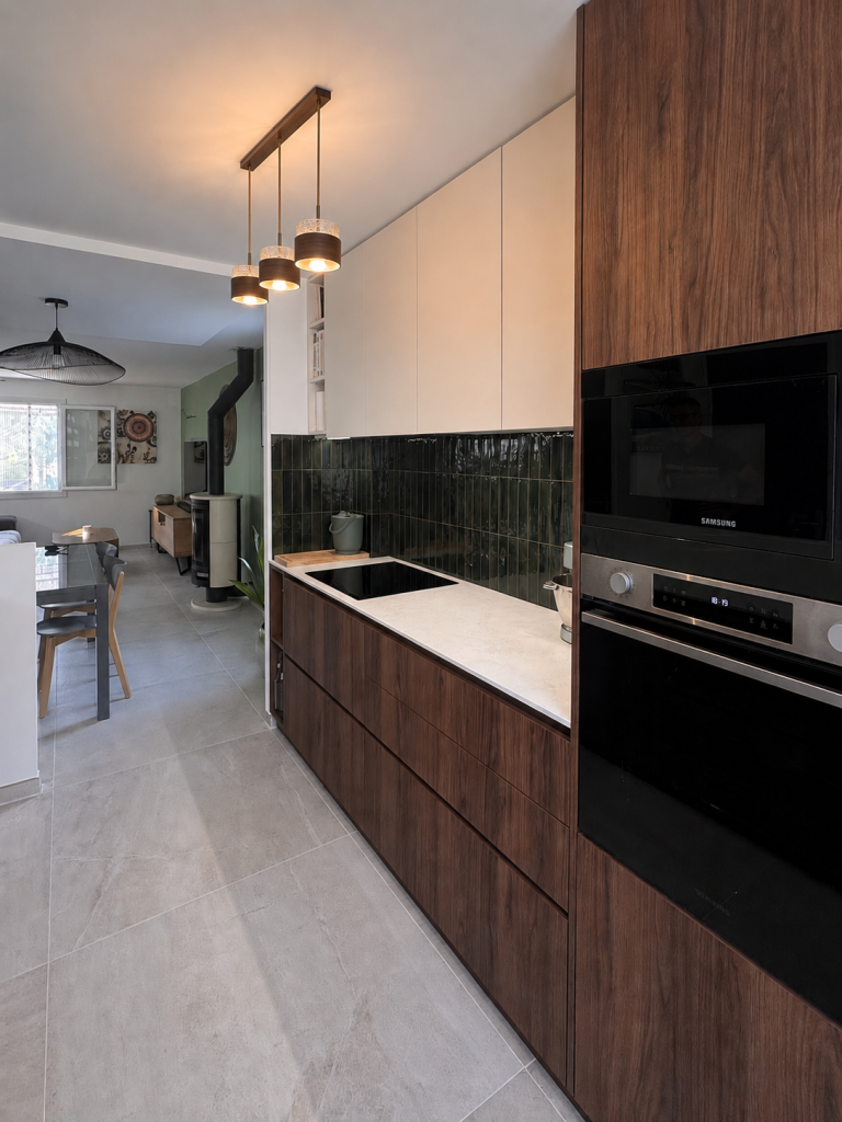 Cuisine contemporaine sur mesure, deuxième angle de vue
